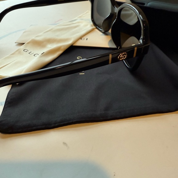 Gucci Black Sunglasses Women's Sunglasses, GG0765Sa - Picture 5 of 11